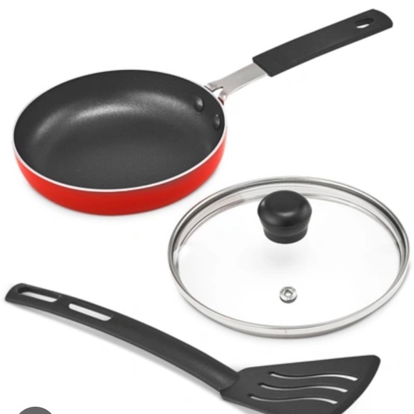 Bella Kitchen New Mini Egg Pan And 55 Lib Fry Pan With Spatula
